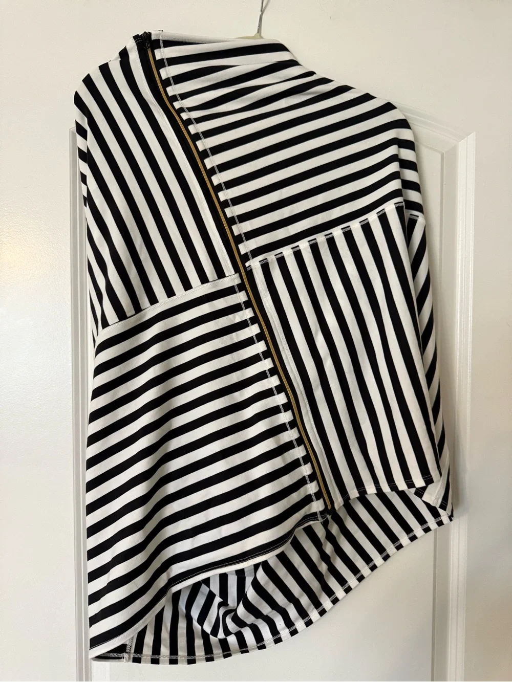 Black and White Striped Lululemon Scarf Wrap